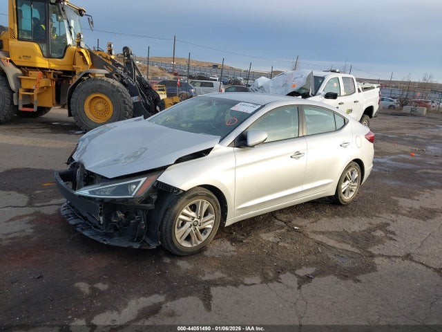 HYUNDAI ELANTRA SEL - 2