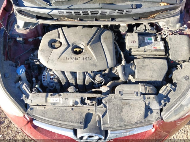 HYUNDAI ELANTRA LIMITED - 10