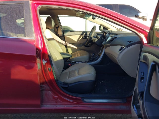 HYUNDAI ELANTRA LIMITED - 5