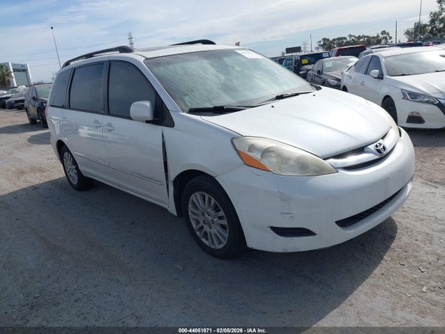 2009 TOYOTA SIENNA LIMITED
