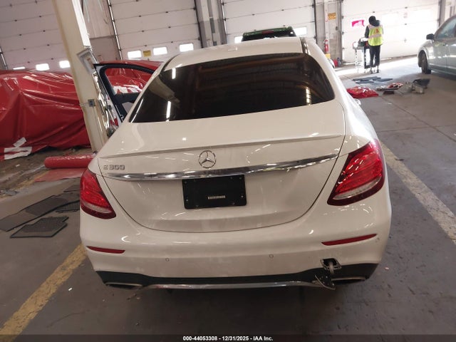 2019 Mercedes-Benz E-Class, VIN: WDDZF4JB3KA530494