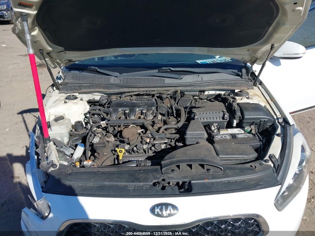 KIA CADENZA PREMIUM - 10