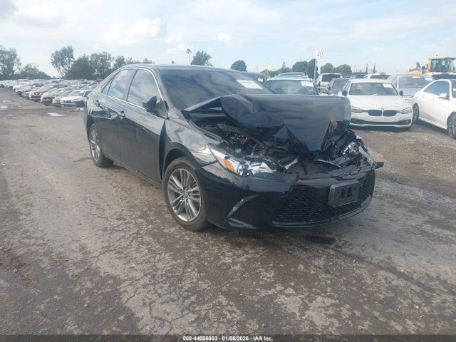2017 TOYOTA CAMRY SE