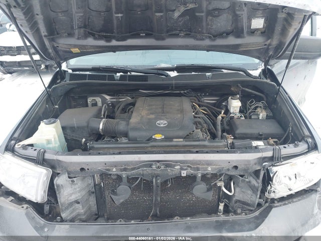 TOYOTA TUNDRA - 10