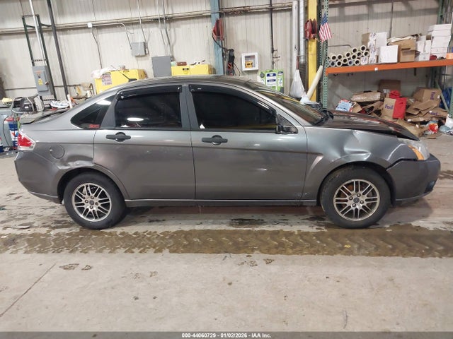 صورة مصغرة 13 لـ 2010 FORD FOCUS SE