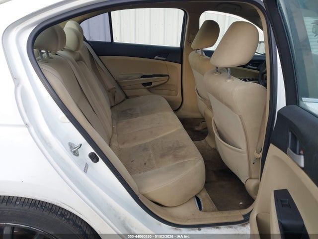 HONDA ACCORD 2.4 LX - 8