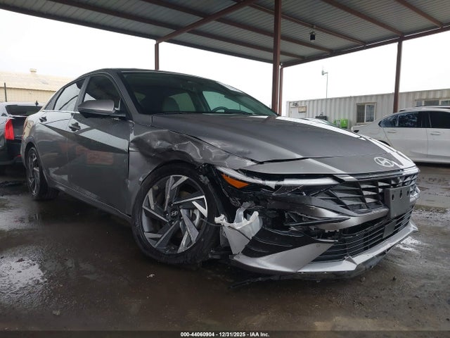 HYUNDAI ELANTRA LIMITED - 1