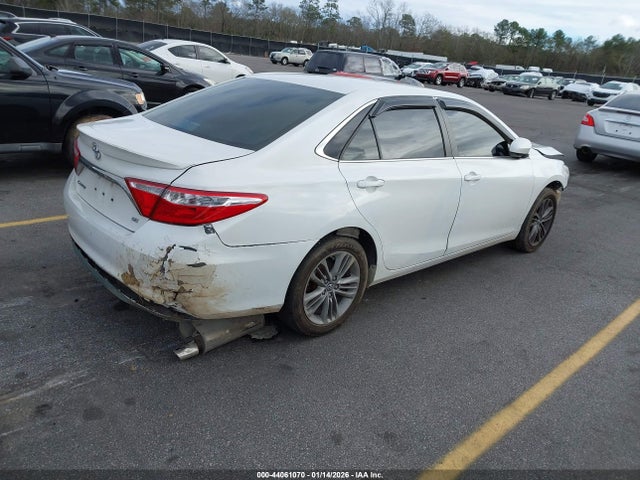 TOYOTA CAMRY - 4
