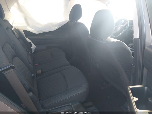 2023 NISSAN PATHFINDER SV FWD
