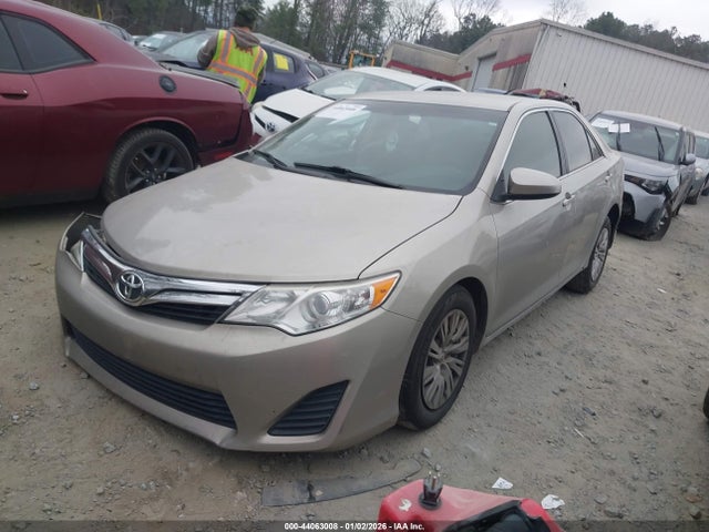 TOYOTA CAMRY - 2