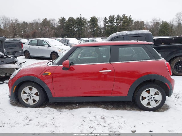 2015 Mini Hardtop, VIN: WMWXM5C55F3A96934