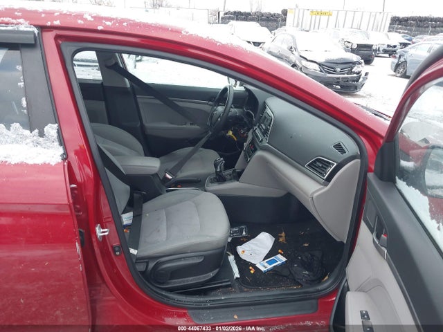 HYUNDAI ELANTRA SE - 5