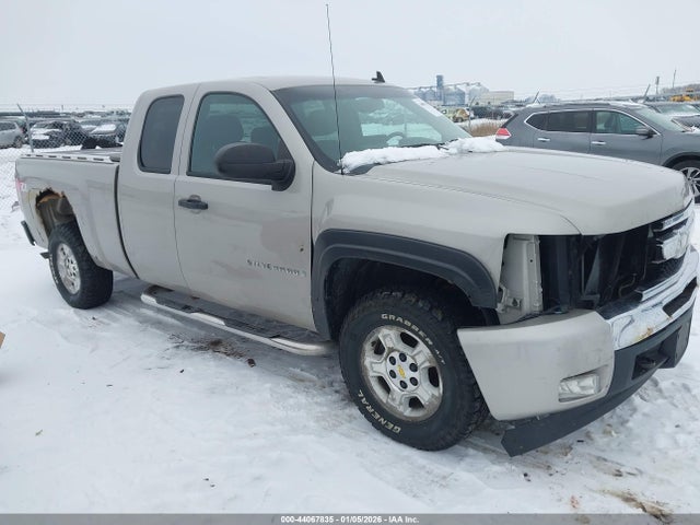 CHEVROLET SILVERADO 1500 - 1