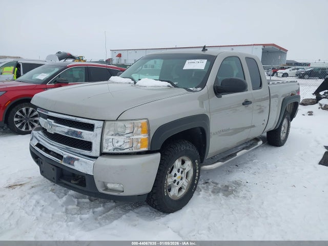 CHEVROLET SILVERADO 1500 - 2