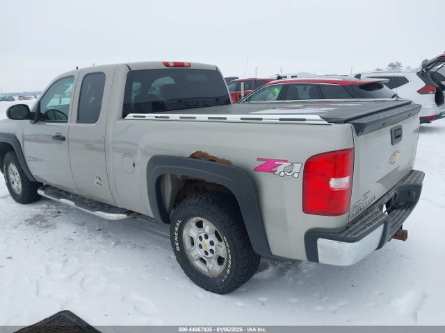 CHEVROLET SILVERADO 1500 - 3
