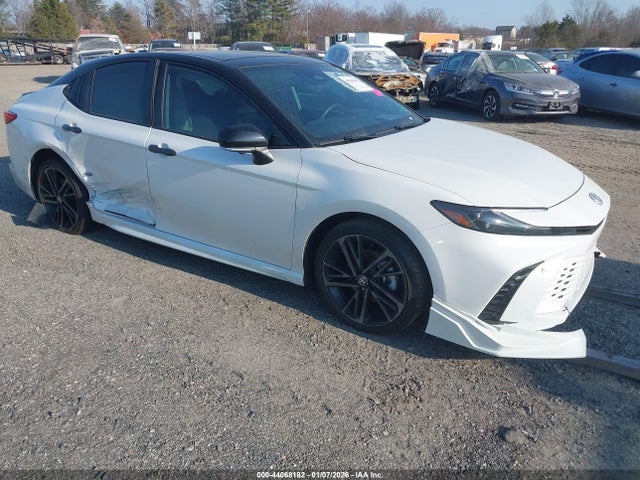 2025 TOYOTA CAMRY XSE