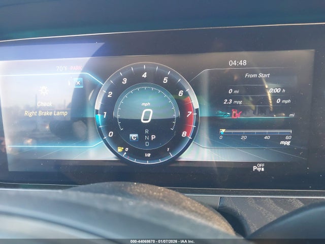 صورة 7 لـ 2018 Mercedes-BENZ E 300