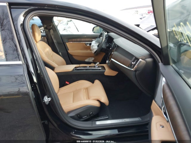 2023 Volvo S90, VIN: LVY062MA1PP318801
