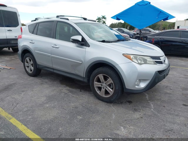 2014 TOYOTA RAV4 XLE