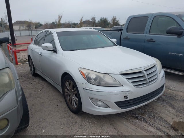 2014 HYUNDAI GENESIS 3.8