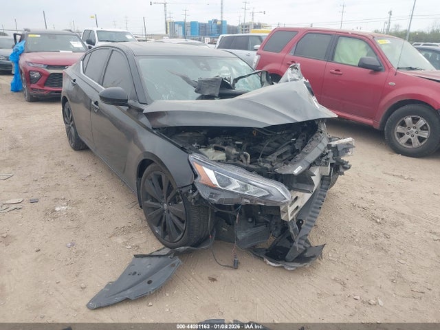 2022 NISSAN ALTIMA SR FWD