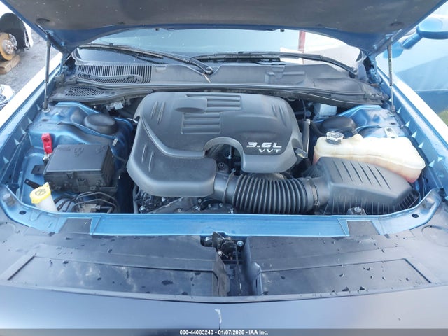 DODGE CHALLENGER SXT - 10