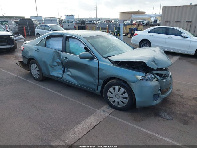 2010 TOYOTA CAMRY LE