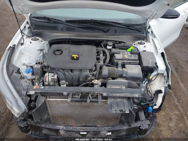 KIA FORTE GT-LINE - 10