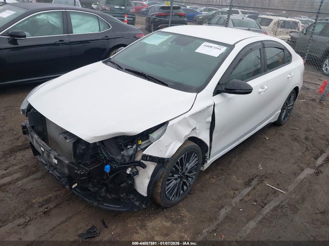 KIA FORTE GT-LINE - 2