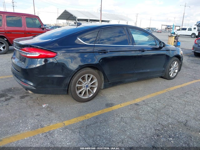 FORD FUSION SE - 4