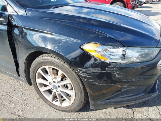 FORD FUSION SE - 6