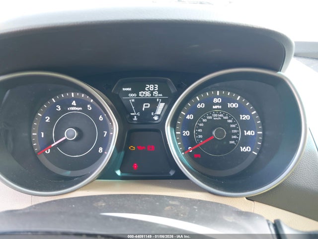 HYUNDAI ELANTRA LIMITED - 7