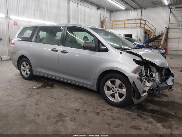 2011 TOYOTA SIENNA BASE V6