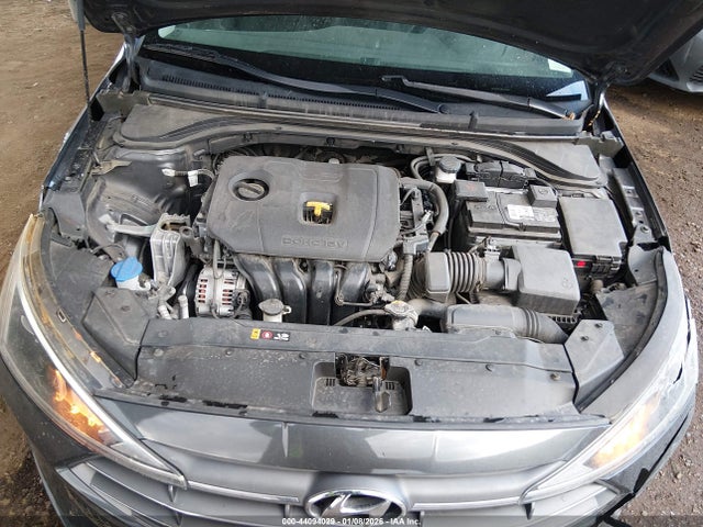 HYUNDAI ELANTRA VALUE EDITION - 10