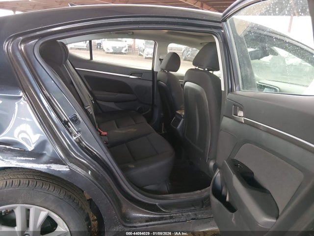 HYUNDAI ELANTRA VALUE EDITION - 8