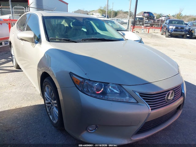 2015 LEXUS ES 