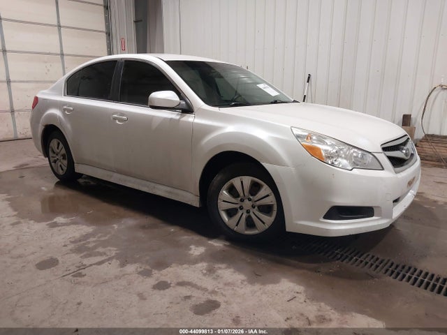 2010 SUBARU LEGACY 2.5I