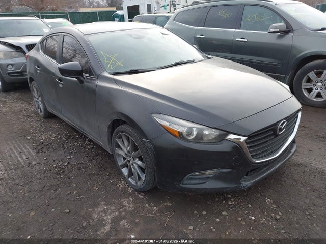 2018 MAZDA MAZDA3 TOURING
