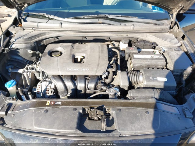 HYUNDAI ELANTRA SE - 10