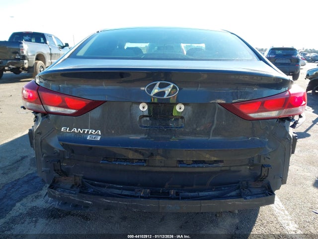 HYUNDAI ELANTRA SE - 6