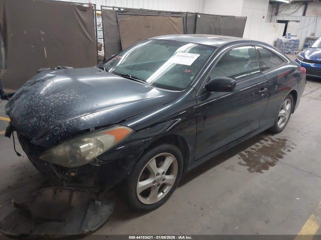 TOYOTA CAMRY - 2