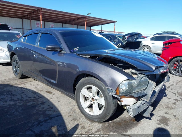 DODGE CHARGER SE - 1