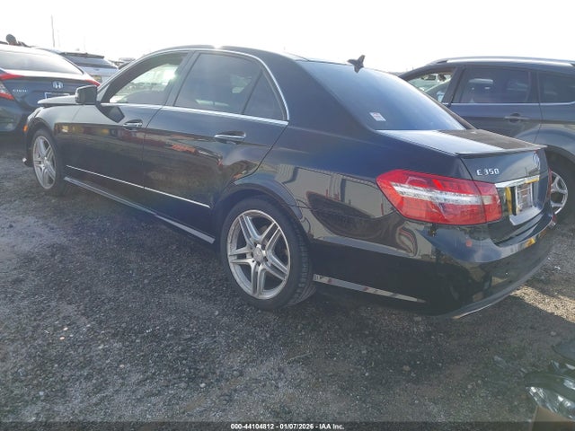 MERCEDES-BENZ E-CLASS - 3