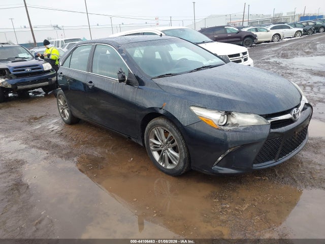 2015 TOYOTA CAMRY SE