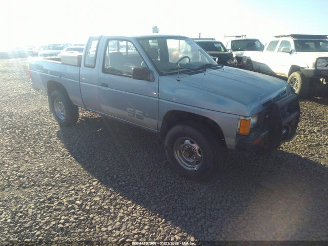 1986 NISSAN D21 KING CAB