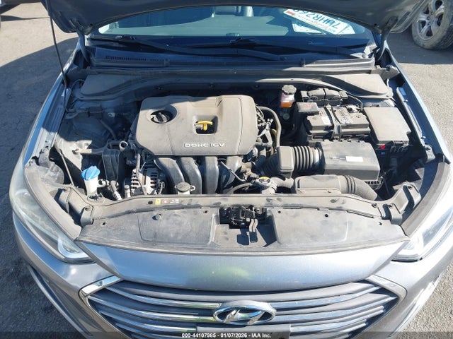 HYUNDAI ELANTRA LIMITED - 10