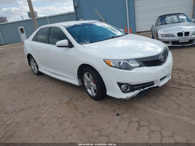 2013 TOYOTA CAMRY SE