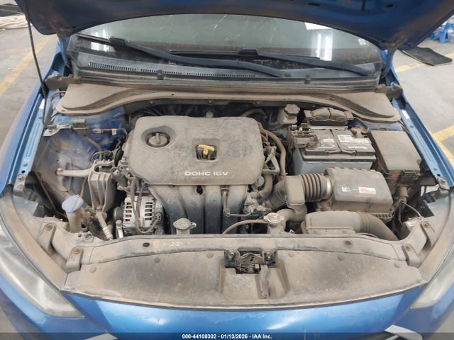 HYUNDAI ELANTRA SE - 10