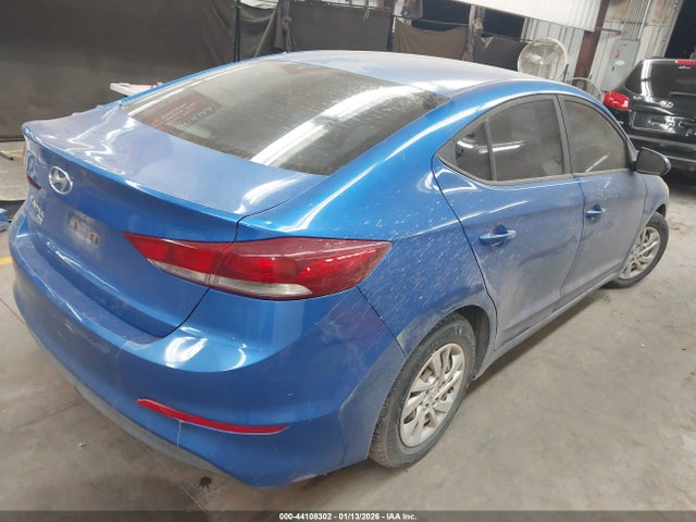 HYUNDAI ELANTRA SE - 4