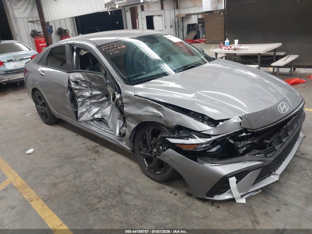 HYUNDAI ELANTRA SEL SPORT - 1